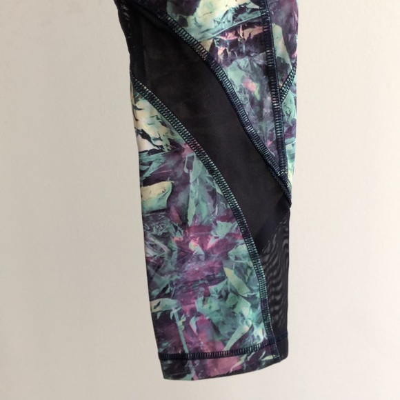 lululemon Inspire Tight II *Full-On Luxtreme - Picture 4 of 5